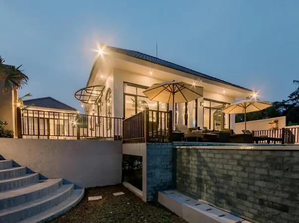 Villa Ginas Heritage With View Of Jungle