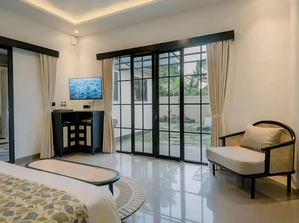Ginas Heritage With View Of Jungle Villa Ubud