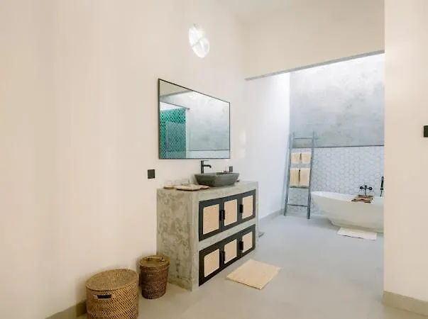 Ginas Heritage With View Of Jungle Villa Ubud