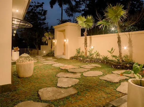 Villa Ginas Heritage With View Of Jungle