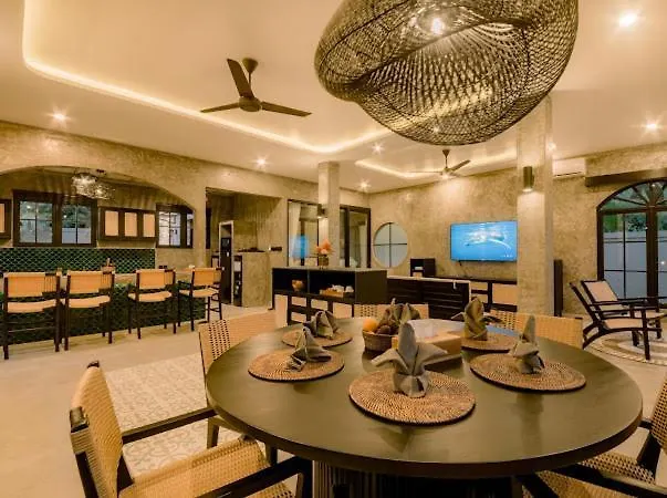 Ginas Heritage With View Of Jungle Ubud