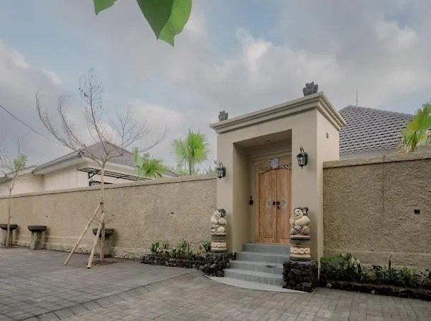 Ginas Heritage With View Of Jungle Villa Ubud