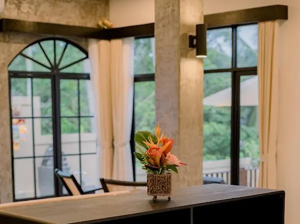 Ginas Heritage With View Of Jungle